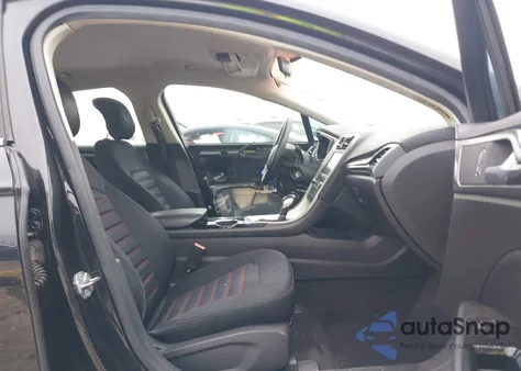 2013 Ford Fusion Se z USA, uszkodzony, nr VIN 3FA6P0HRXDR112843